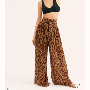 EUC! Free People Wake Up Pants
